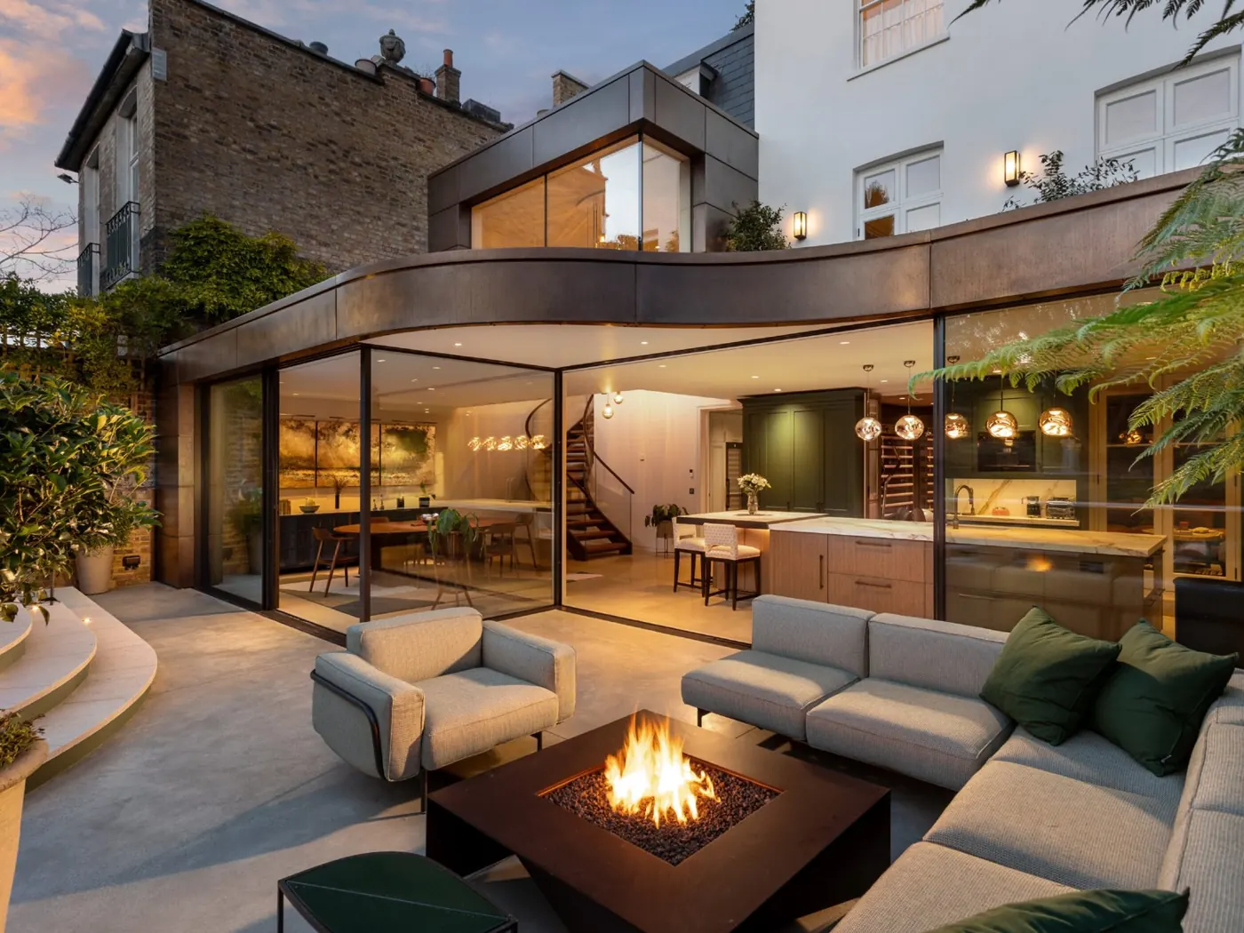 Contemporary glazed extension at Castelnau, Barnes